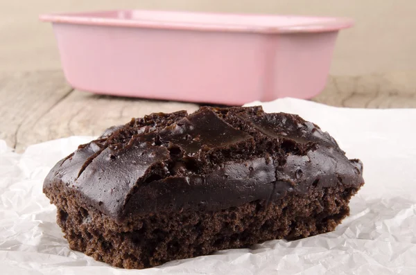 Pastel de pan de chocolate doble recién horneado — Foto de Stock