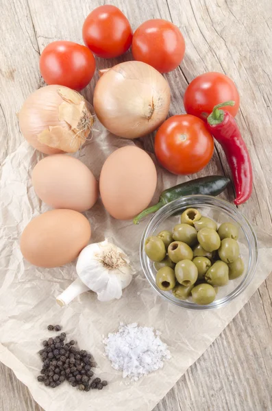 Ingredients to make mediterranean omlette — Stock Photo, Image