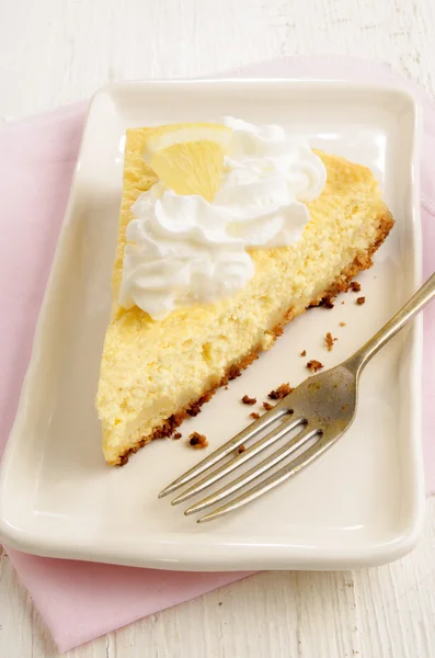 Cheese cake with whipped cream — Stock Photo, Image