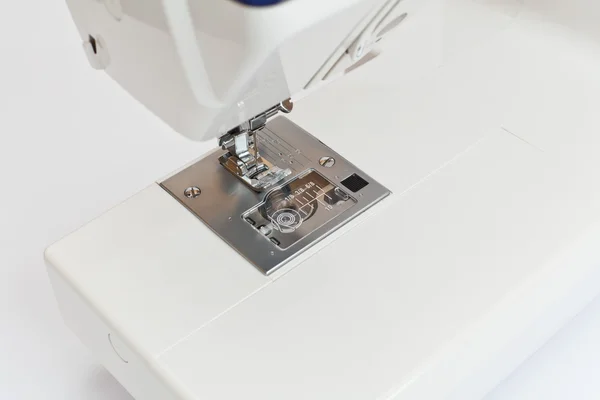 dikiş makinesi iğnesi