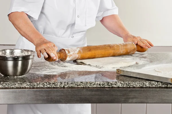 Female Chef Rolling Dough — Stock Photo, Image