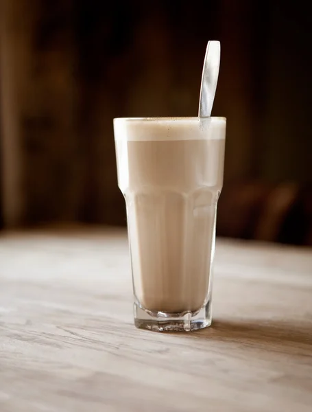 Latte im Café — Stockfoto