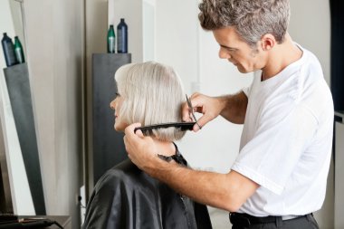 Kuaför saç uzunluğu istemcisinin incelenmesi
