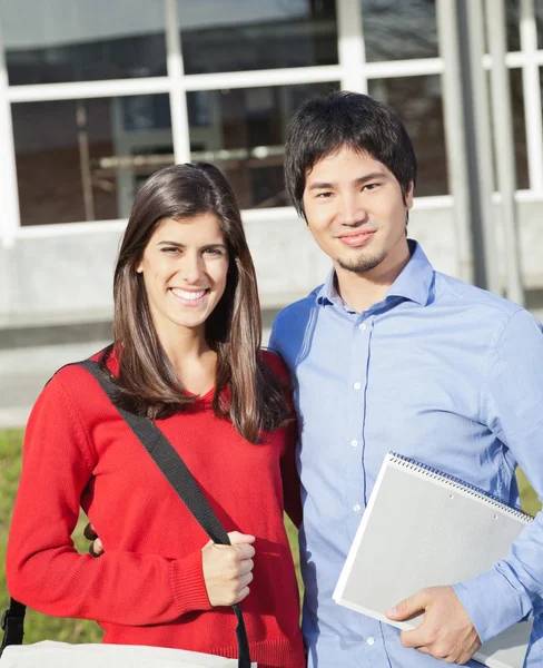 College Students Standing Together On Campus — Stock Photo, Image