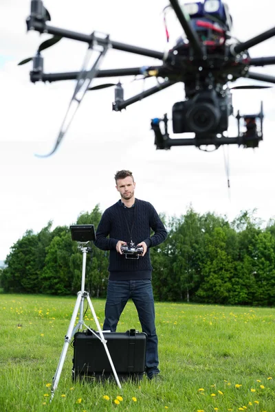 Engineer Flying Photography Drone — Stock Photo, Image