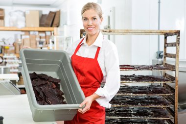 alt sepette Shop sığır sarsıntılı gösterilen