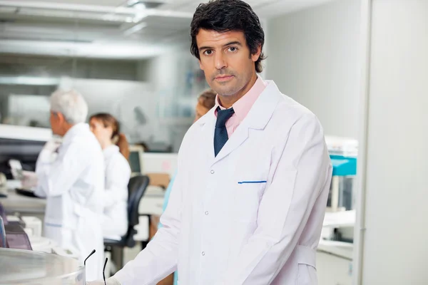 Confident Male Technician — Stock Photo, Image