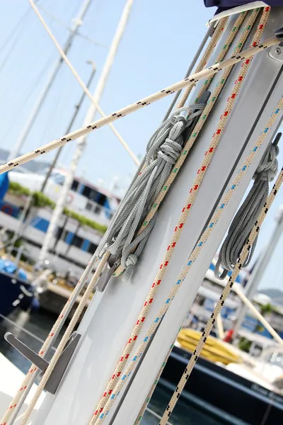 Yacht mast with ropes — Stock Photo, Image