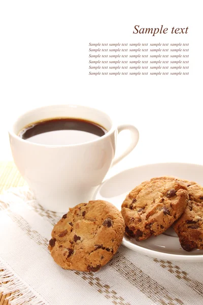 Шоколадне печиво і чашка кави — стокове фото