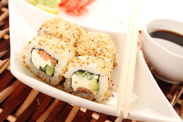 Sushi philXoa dans une assiette — Photo