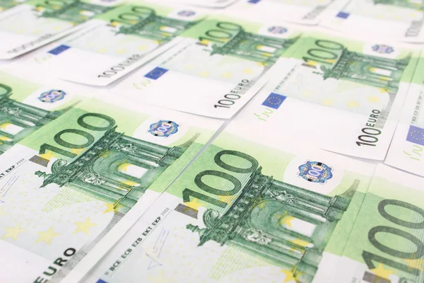 Pile de 100 billets en euros — Photo
