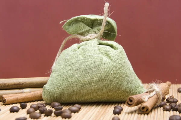 Kawa i cynamon — Zdjęcie stockowe