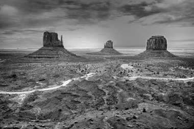 Monument valley siyah beyaz