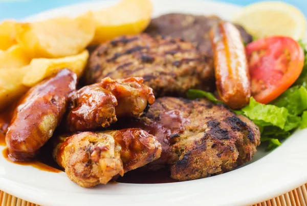mixed grill op een plaat