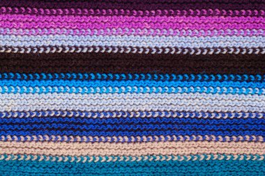 çizgili çok renkli yün atkı modeli