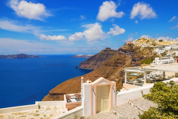 Fira villaggio sull'isola di Santorini, Grecia — Foto Stock