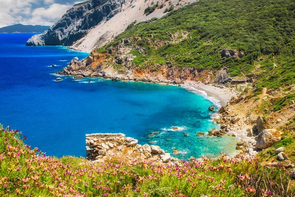 Playa de Kastro, isla de Skiathos, Grecia —  Fotos de Stock