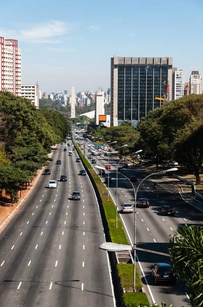 Provoz avenue města sao paulo — Stock fotografie