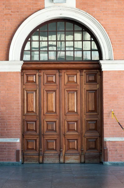 Holztür — Stockfoto