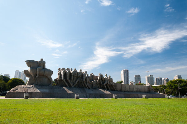 Памятник Бандейрасу Сан-Паулу Бразилия
