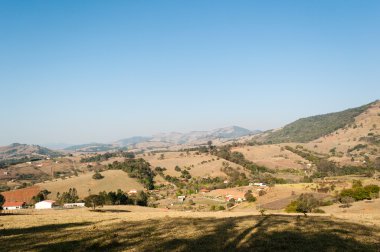 dağların arasındaki vadi 