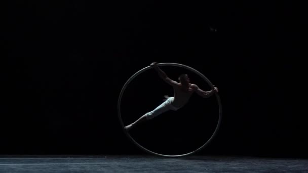 Muscular Circus Artist Perform Cyr Wheel Black Background Concept Originality — Vídeos de Stock