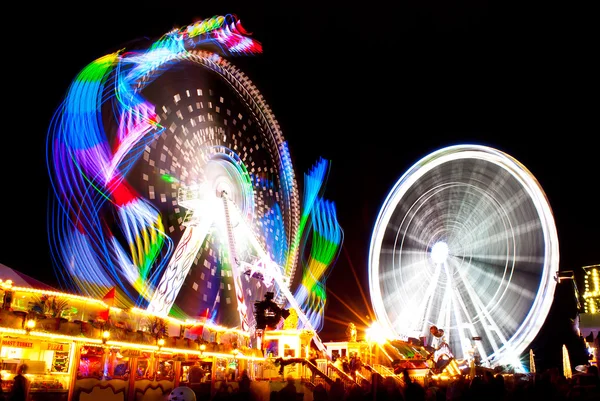 Parque de atracciones. — Foto de Stock