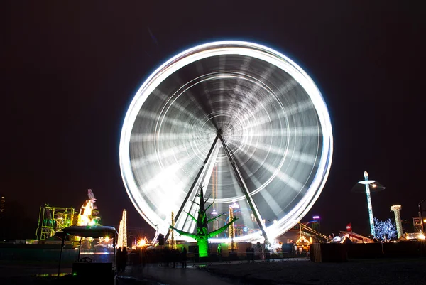 Parque de atracciones. —  Fotos de Stock