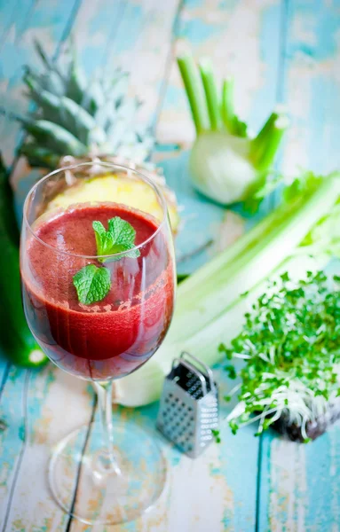 Frischer Saft — Stockfoto