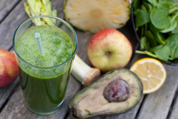 Frischer Saft — Stockfoto