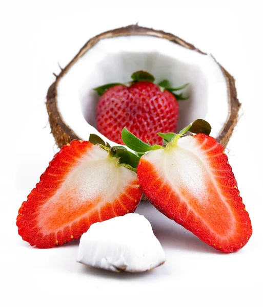 Aardbeien en kokos — Stockfoto