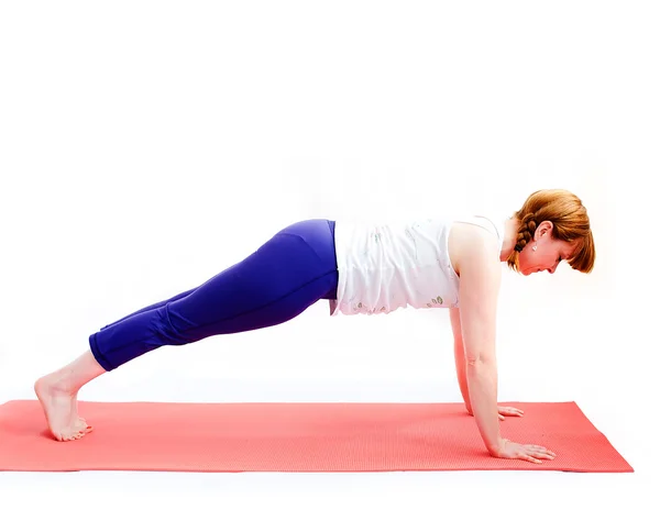 Yoga latihan wanita paruh baya — Stok Foto