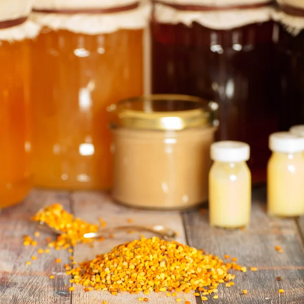 Honey bee products — Stock Photo, Image