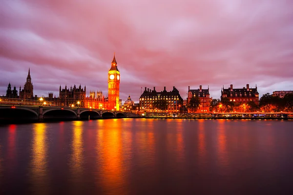 Big ben a domy parlamentu za soumraku — Stock fotografie