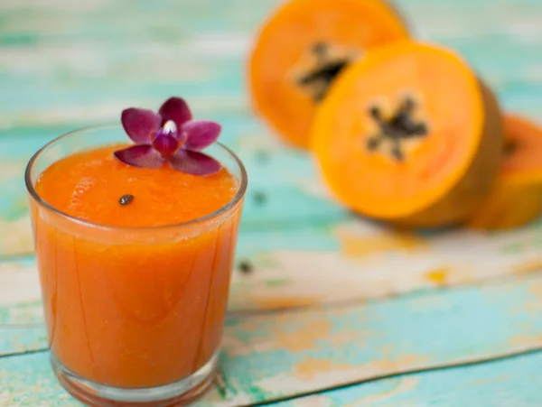 Papaja smoothie — Zdjęcie stockowe