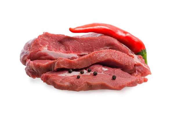 Rohes Fleisch auf weißem Hintergrund — Stockfoto