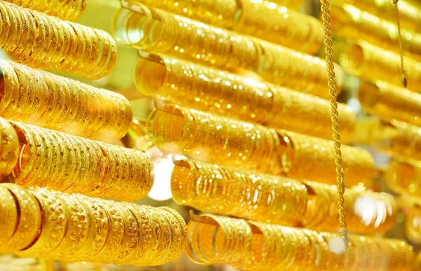 Banch of a Golden bracelets, close up — Stock Photo, Image