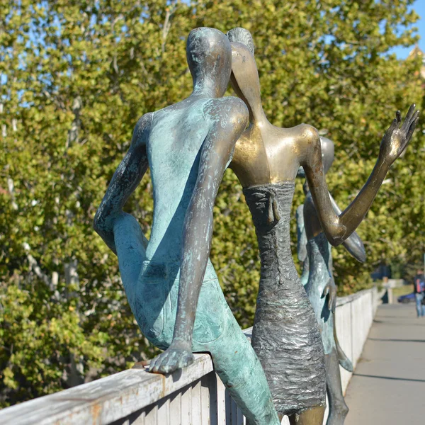 Tiflis, Gürcistan baratashvili bronz rakamlarına köprü