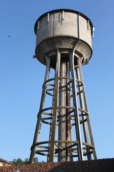 Torre de água — Fotografia de Stock