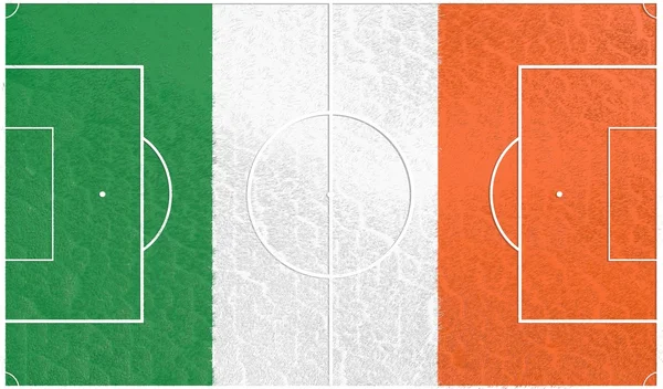 Drapeau Irlande sur terrain de football — Photo