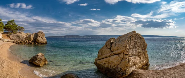 Beautiful Panoramic View Empty Brela Rocky Beach Makarska Riviera Dalmatia — Stock Fotó