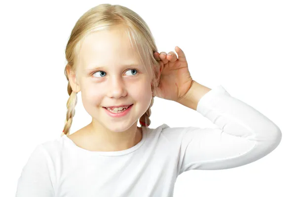 Oreille de coupe enfant - petite fille à l'écoute, concept de communication — Photo