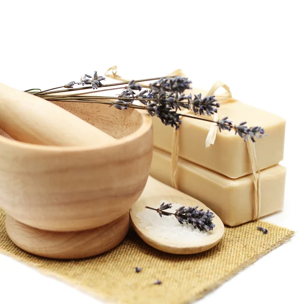 Fundo de spa com sabão natural e lavanda — Fotografia de Stock