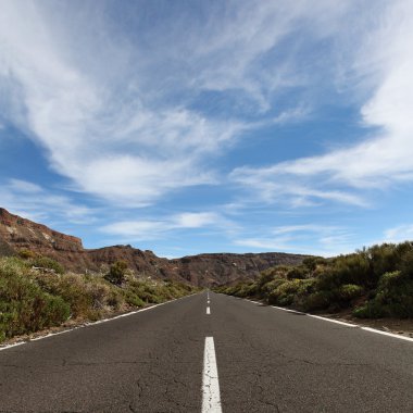 Kanarya Adaları tenerife yatay, yol, dağ ve gökyüzü
