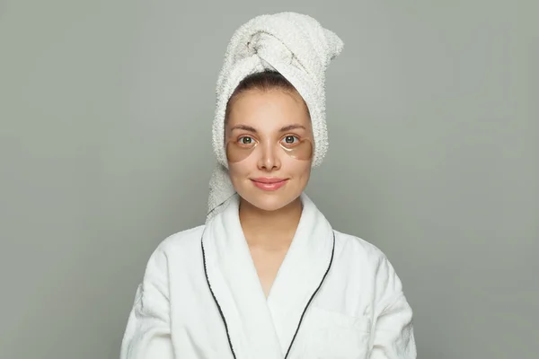 Mulher Spa Remendo Cosmético Hidrogel Olho Tratamento Facial Conceito Cuidados — Fotografia de Stock