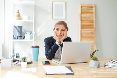 Düşünme işkadını Office