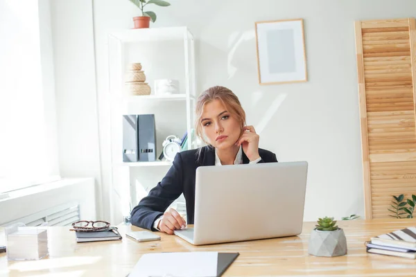 Tired Business Woman Looking Camera Her Office — Stok fotoğraf