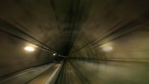 Pohled Kabiny Metra Vlaku Pohybující Vpřed Podzemním Tunelem — Stock video