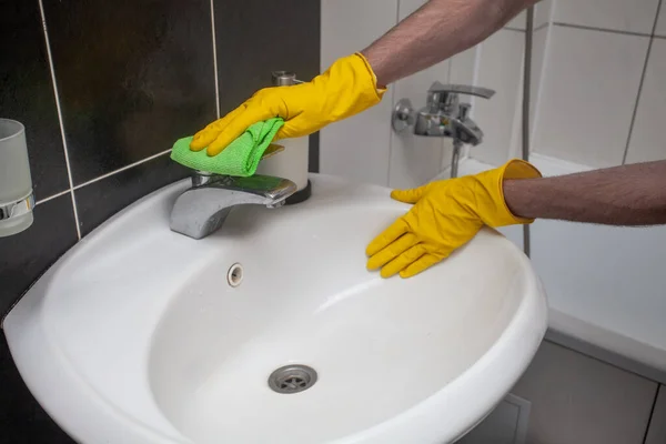 Hands Yellow Gloves Cleaning Sink Faucet Microfiber Cloth Housekeeping Hygiene — Foto de Stock