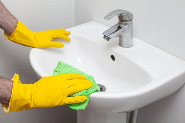 Rubber Gloved Hand Cleaning Sink Duster — Stock Photo, Image